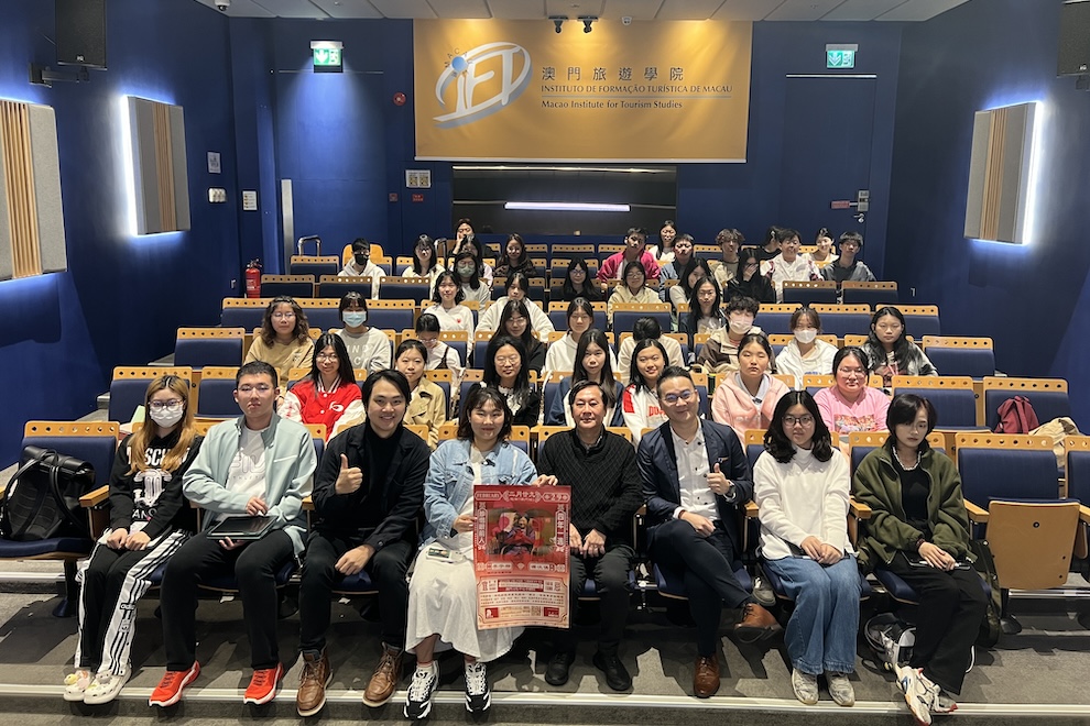 Macao’s Hiu Kok Drama Association shares knowledge of theatre arts with IFTM students(Português)